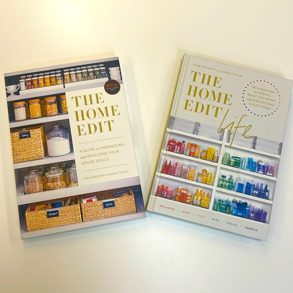 Set of organizing books by the Home Edit - Picture 1 of 9